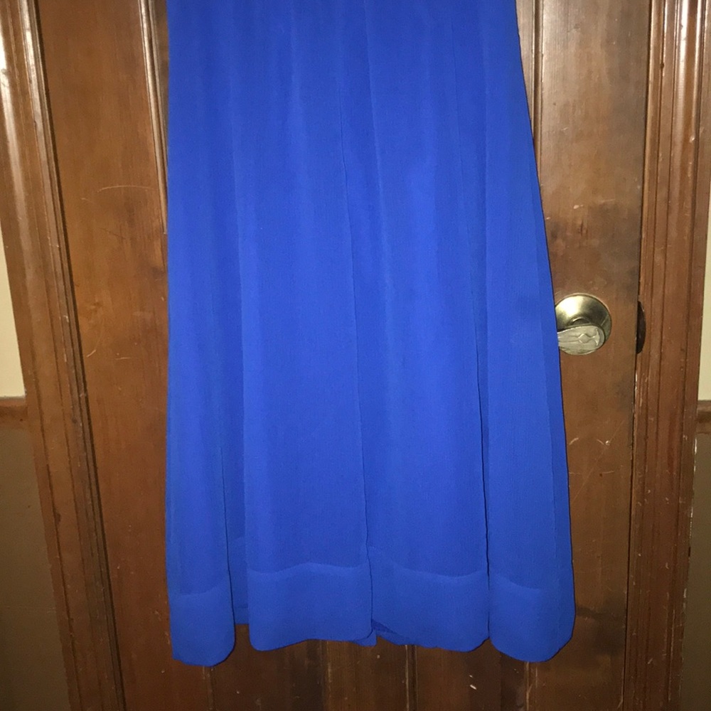 Blue dress 👗 - Picture 5 of 5